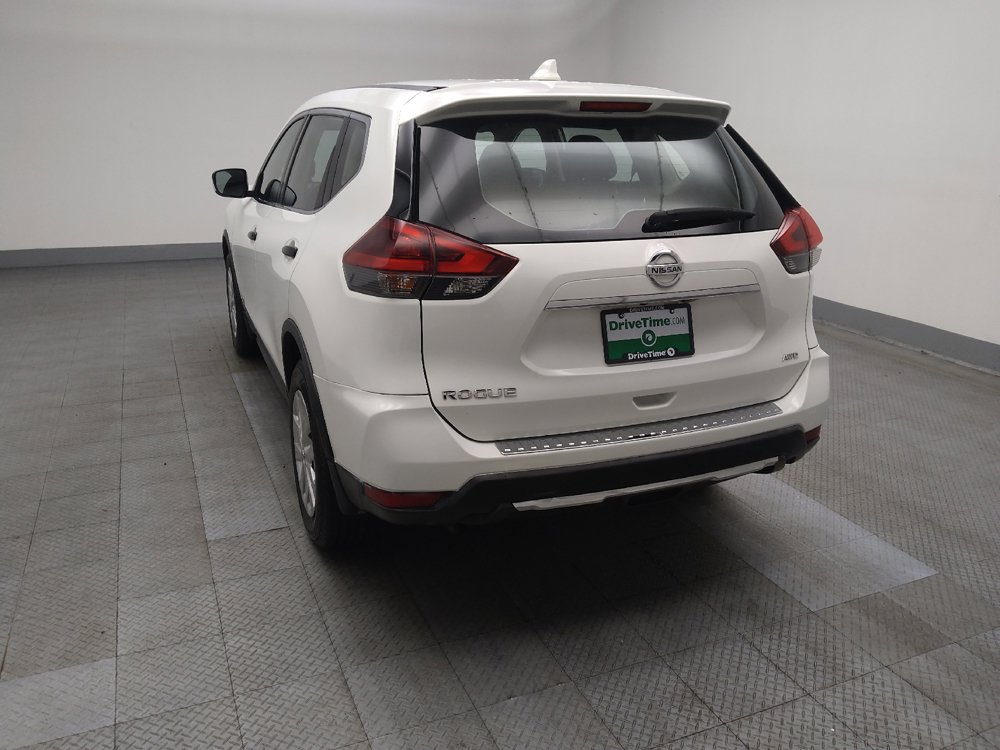 Used 2018 Nissan Rogue S AWD/4WD image 5