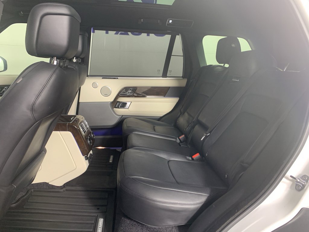 Used 2020 Land Rover Range Rover Long Wheelbase HSE image 31