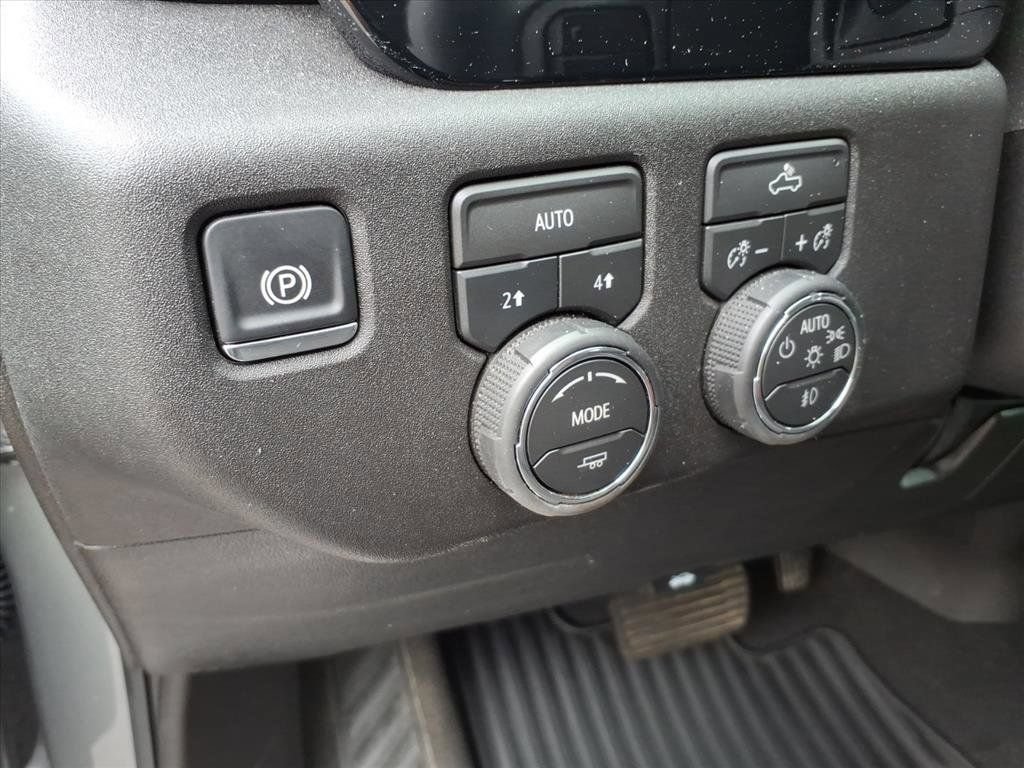 Used 2026 Chevrolet Silverado 1500 RST AWD/4WD image 24