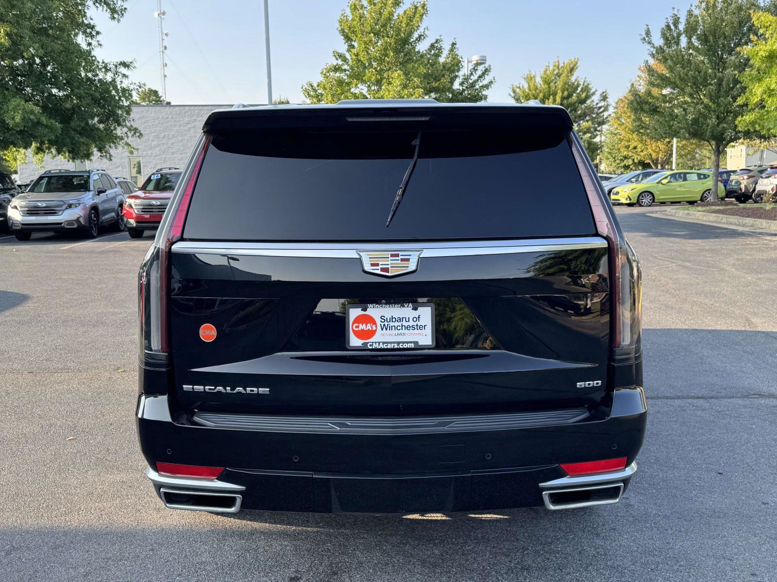Used 2022 Cadillac Escalade ESV Premium Luxury AWD/4WD image 3