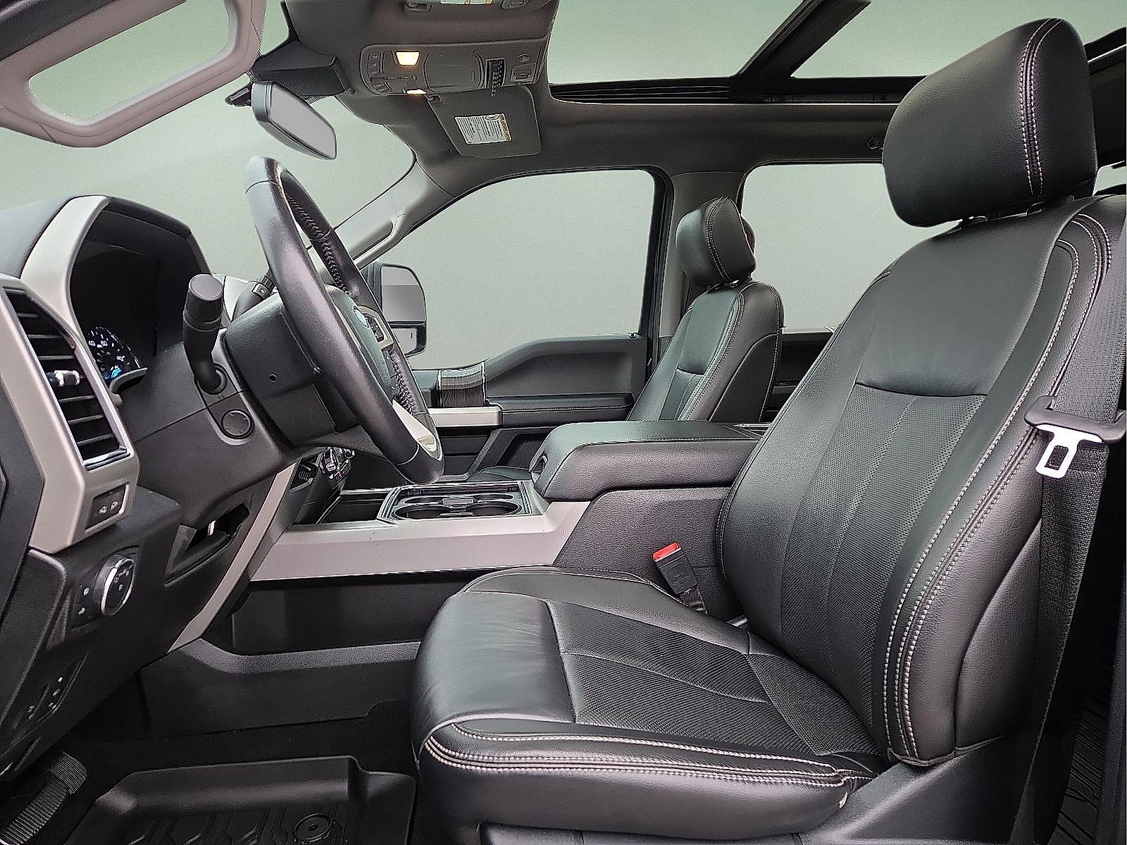 Used 2021 Ford F250 Lariat image 14