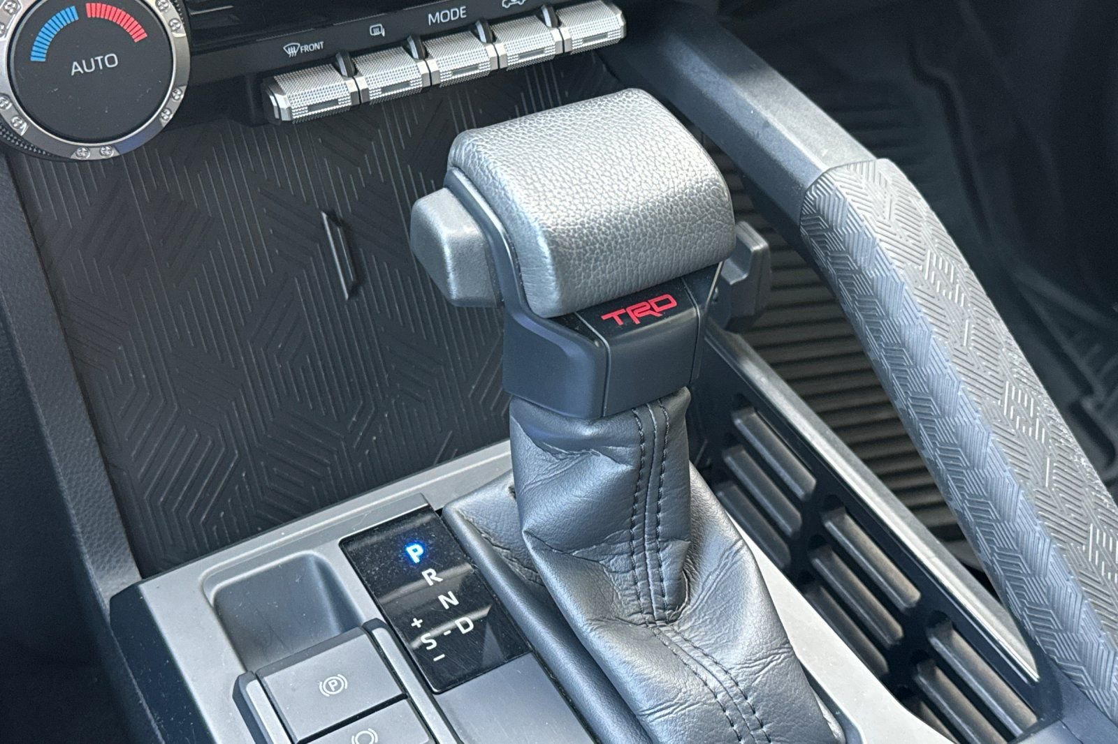 Certified 2024 Toyota Tacoma TRD Sport image 26