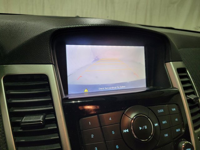 Used 2015 Chevrolet Cruze LT image 6