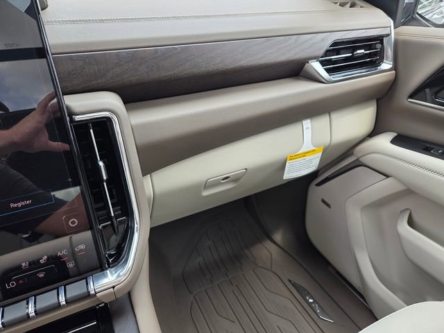 New 2026 GMC Yukon XL Denali w/ Sun & Power Step Package AWD/4WD image 28