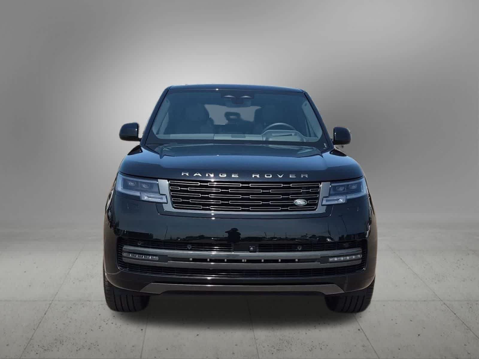Used 2025 Land Rover Range Rover SE AWD/4WD image 9