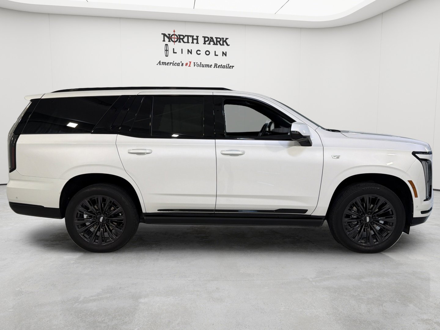 Used 2025 Cadillac Escalade Sport w/ LPO, ONYX Package AWD/4WD image 6