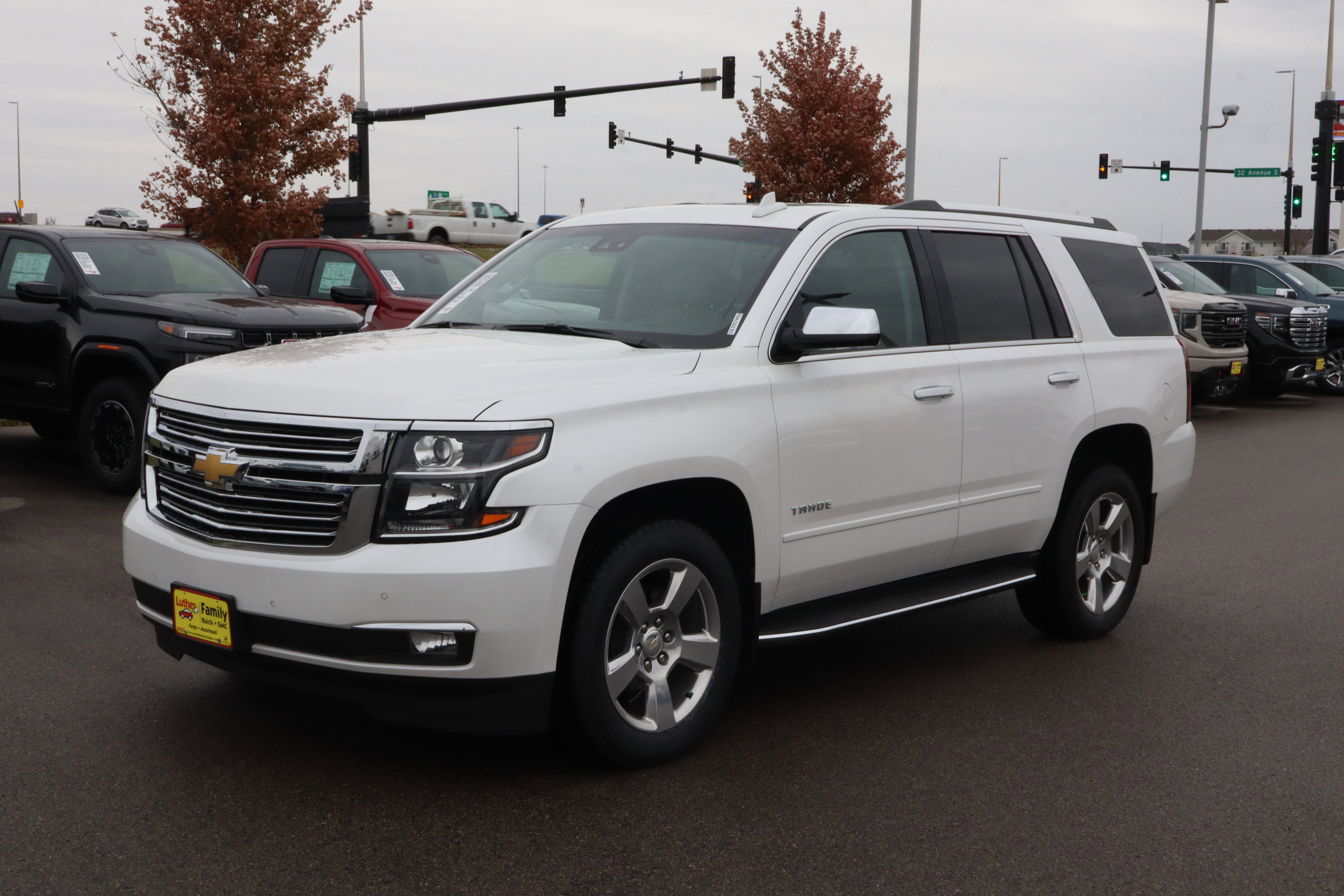 Used 2019 Chevrolet Tahoe Premier image 3