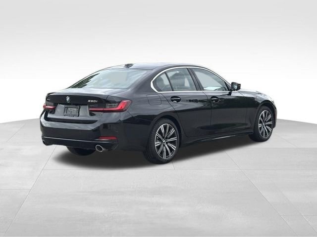 Certified 2025 BMW 330i xDrive Sedan w/ Premium Package AWD/4WD image 9