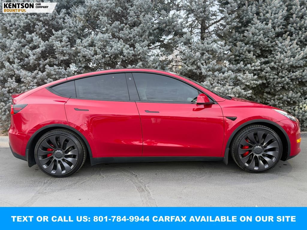 Used 2022 Tesla Model Y Performance image 11