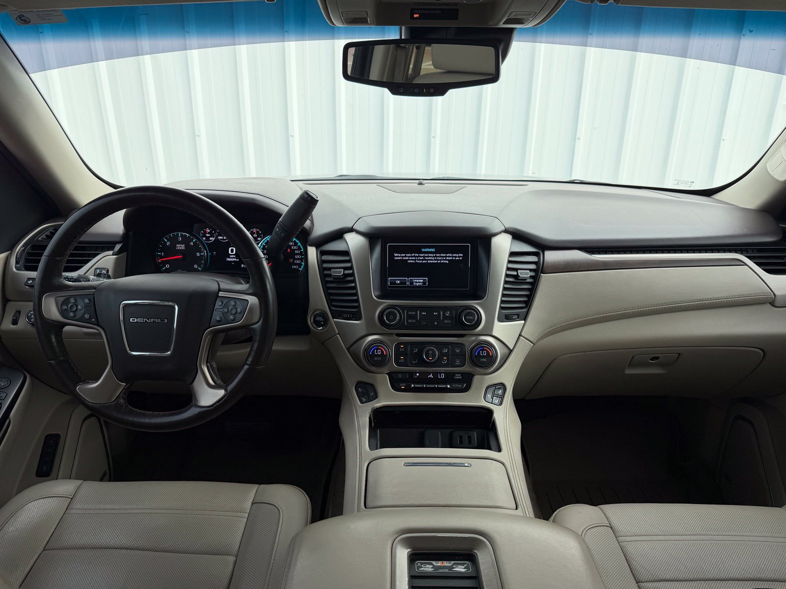 Used 2018 GMC Yukon Denali w/ Open Road Package RWD image 13