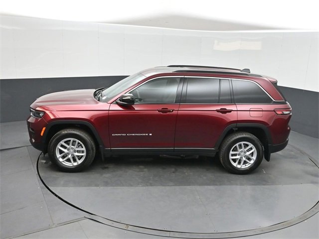 New 2025 Jeep Grand Cherokee Laredo X w/ Luxury Tech Group I image 34