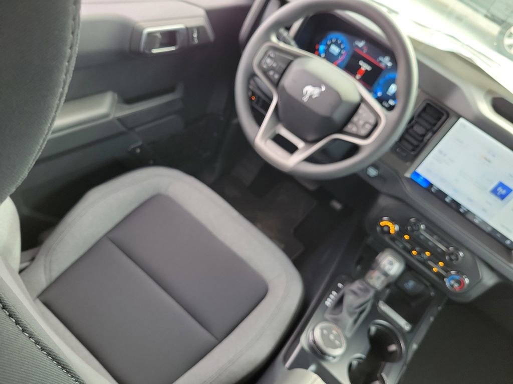 New 2025 Ford Bronco 4-Door image 13