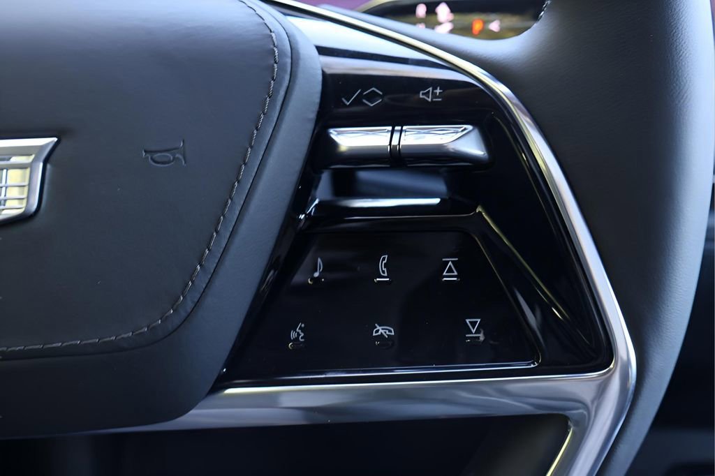 New 2025 Cadillac Escalade IQ Luxury 2 image 26