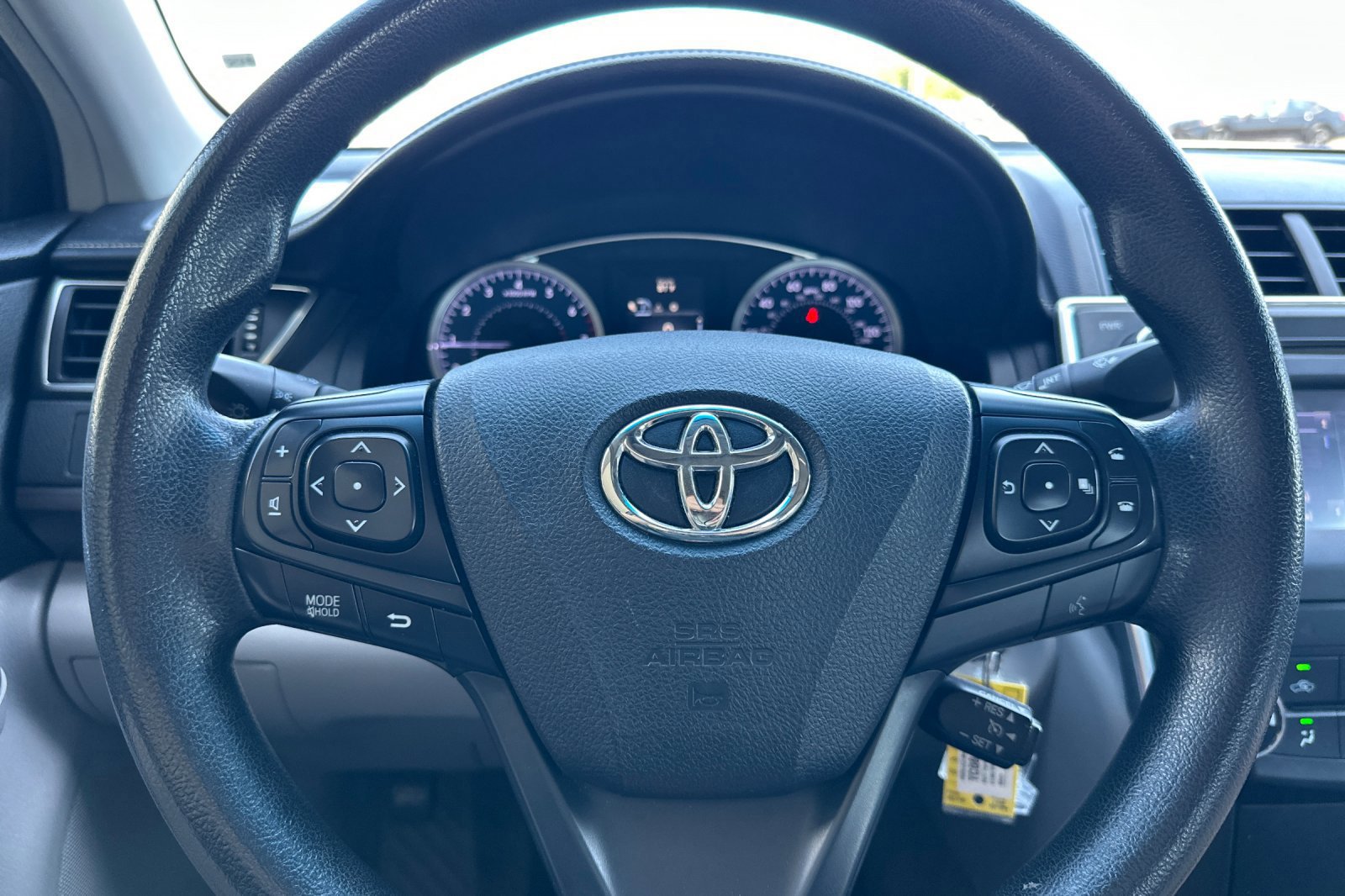 Used 2017 Toyota Camry LE FWD image 21