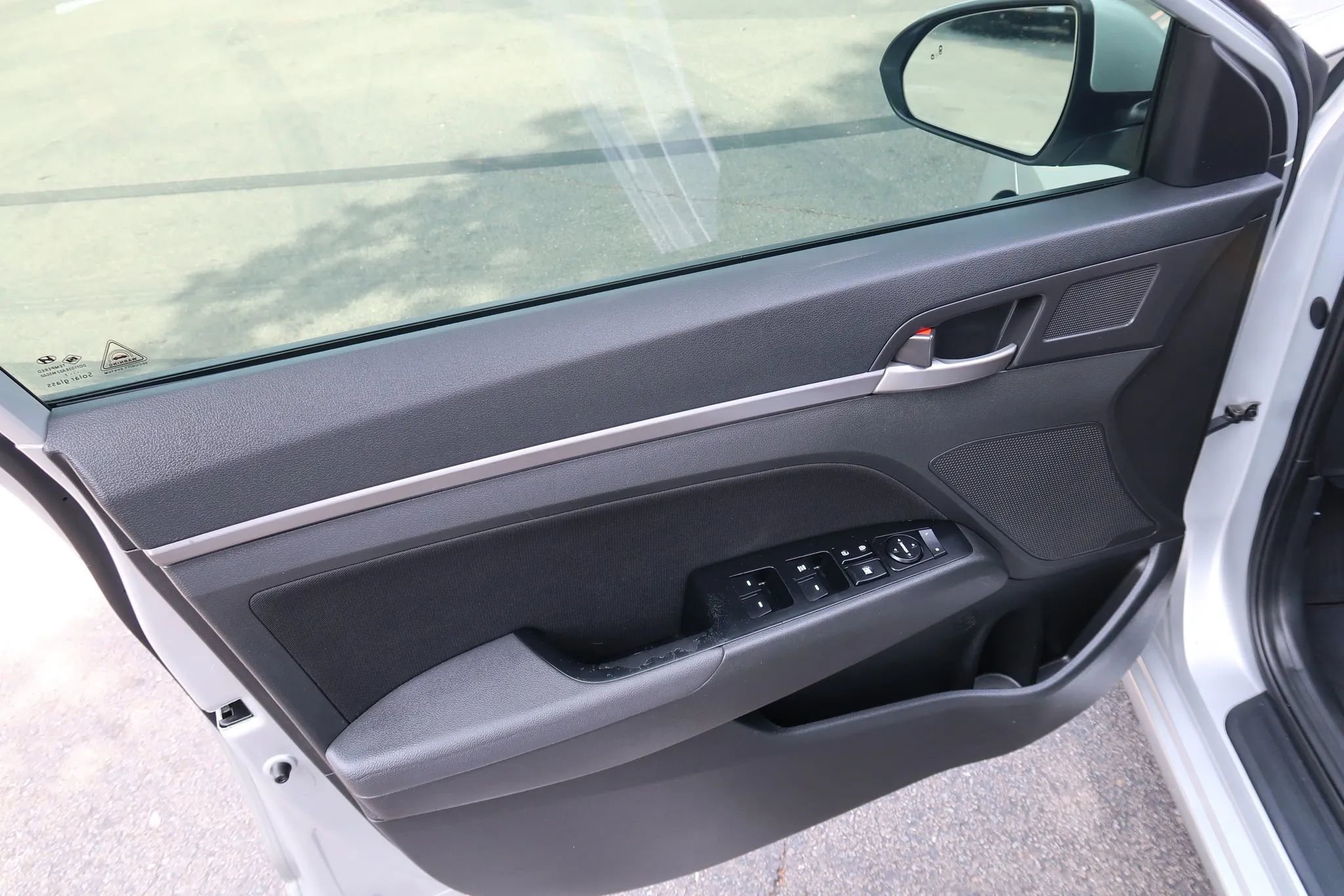 Used 2018 Hyundai Elantra SEL FWD image 10