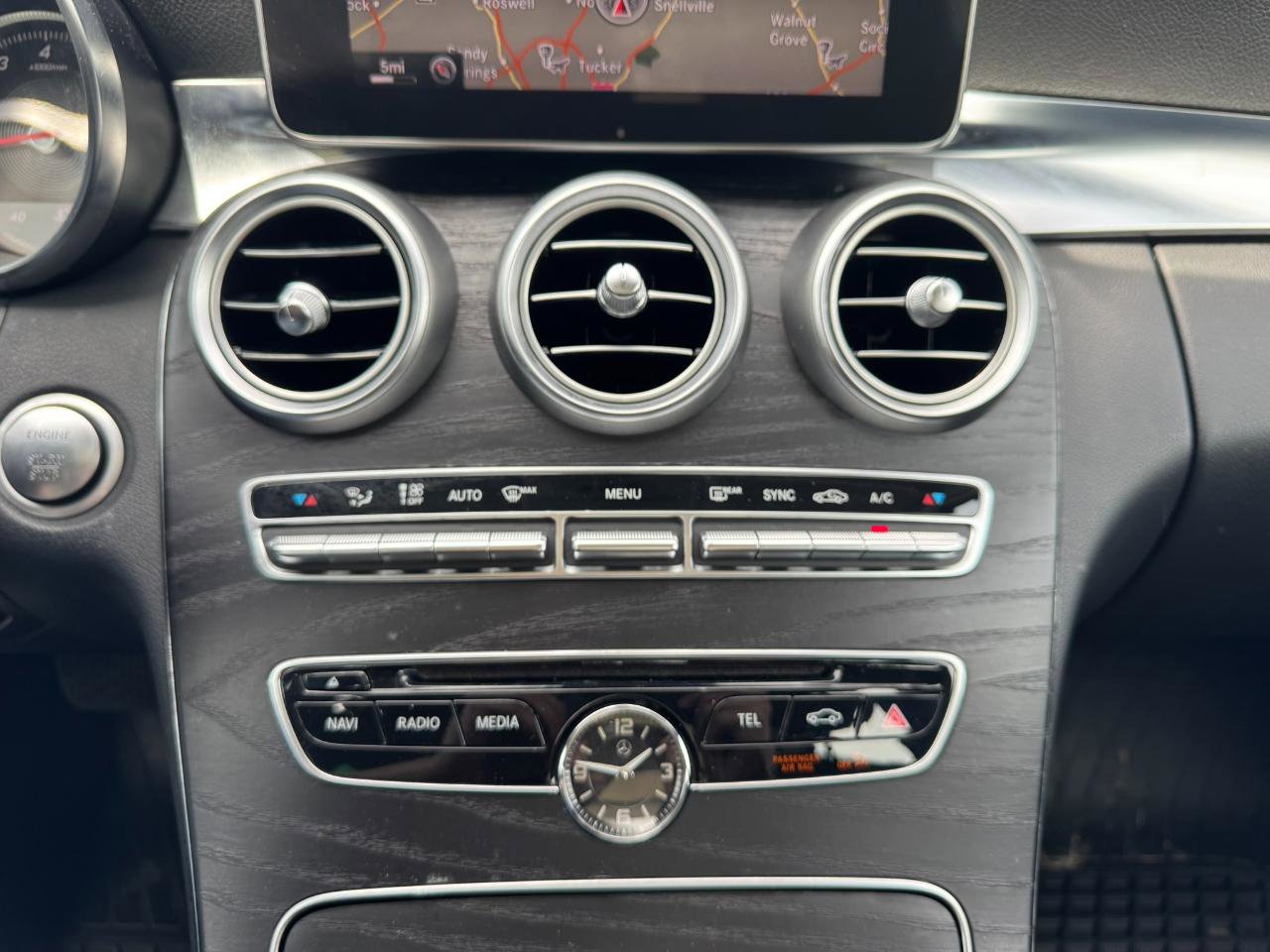 Used 2015 Mercedes-Benz C 300 4MATIC Sedan image 19