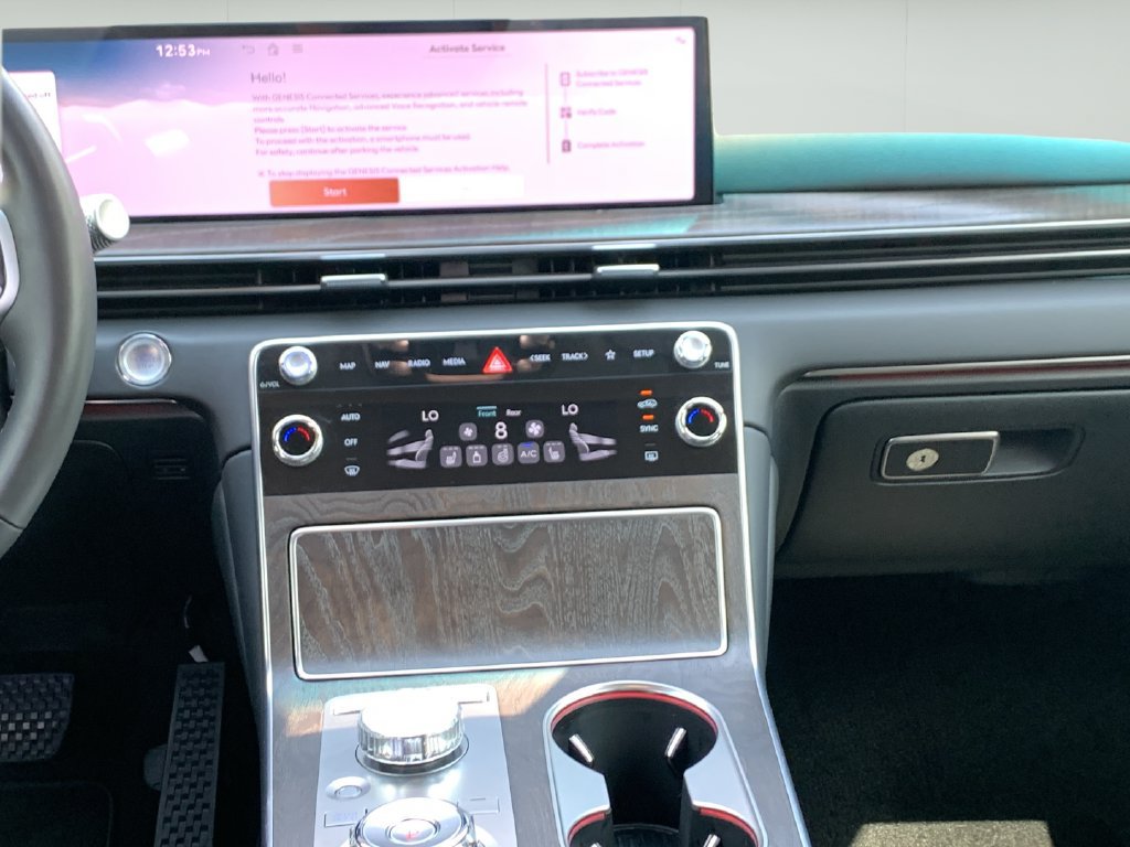 Certified 2025 Genesis GV80 2.5T Select AWD/4WD image 18