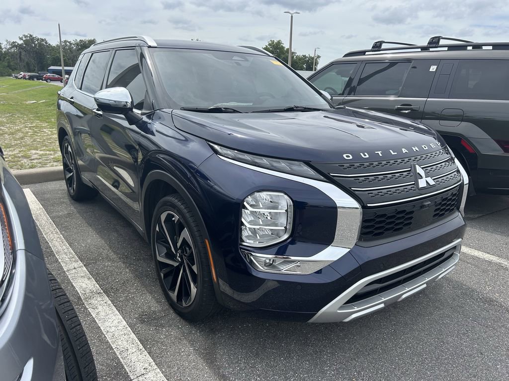 Used 2022 Mitsubishi Outlander SEL FWD image 1