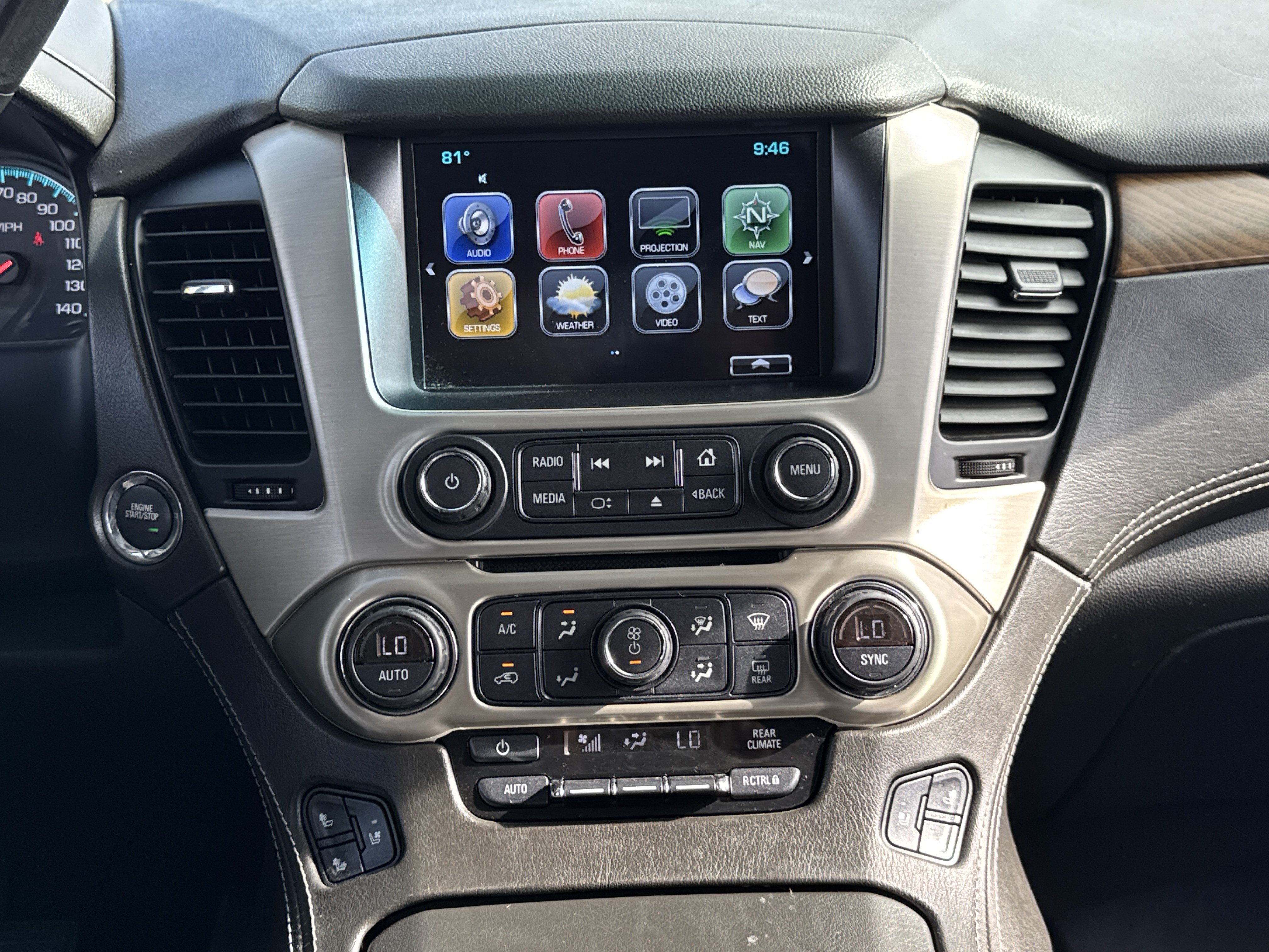 Used 2020 GMC Yukon XL Denali w/ Open Road Package AWD/4WD image 21