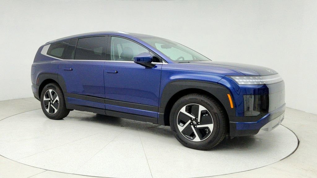 Used 2026 Hyundai Ioniq 9 SE image 3