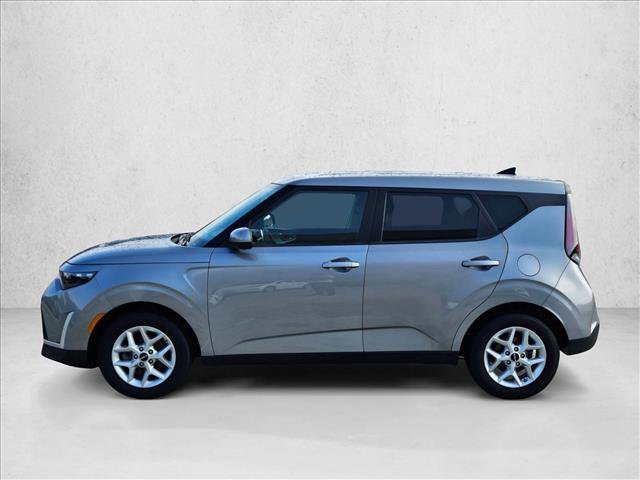 Used 2025 Kia Soul LX w/ LX Technology Package image 9