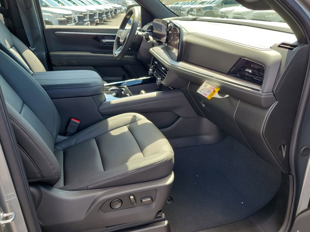 New 2026 Chevrolet Suburban LT w/ Comfort Package RWD image 16
