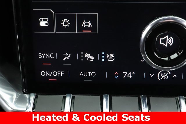 Used 2025 GMC Acadia Denali image 5