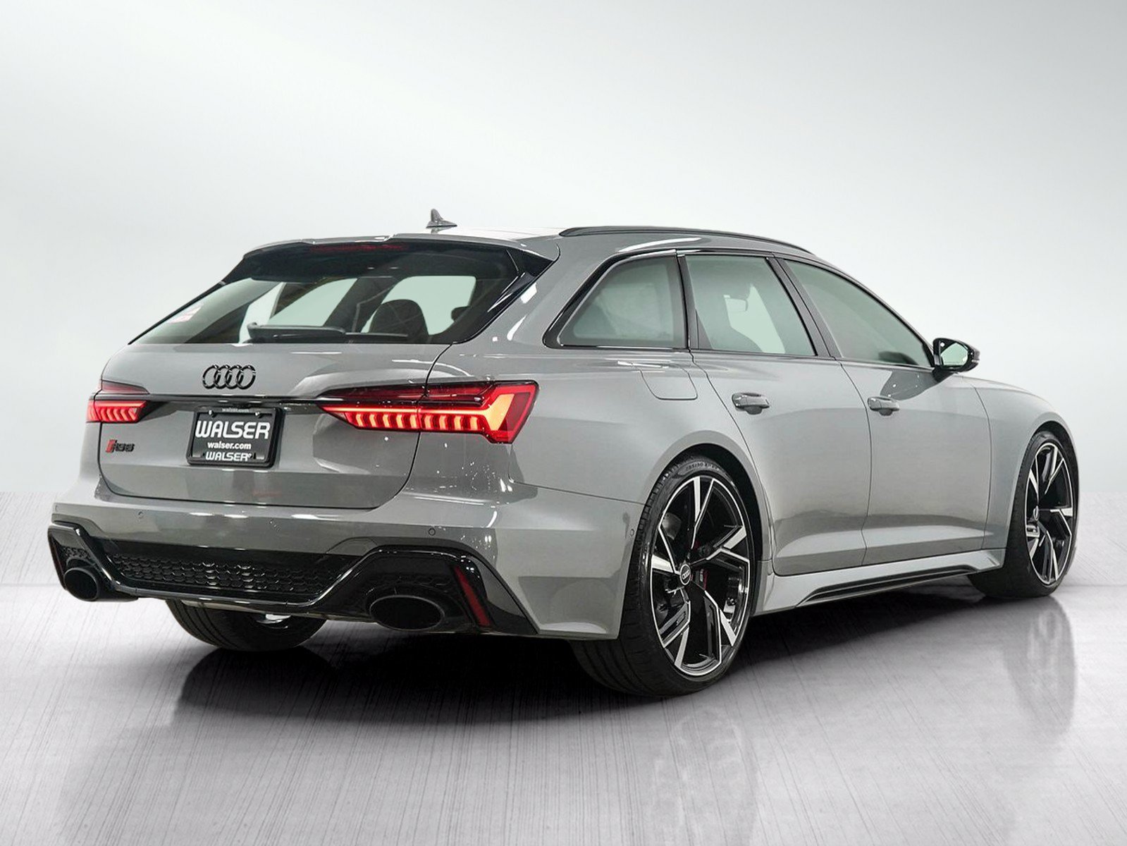 Used 2021 Audi RS 6 AWD/4WD image 5