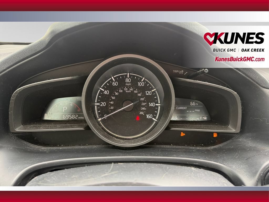 Used 2018 MAZDA MAZDA3 Touring FWD image 14