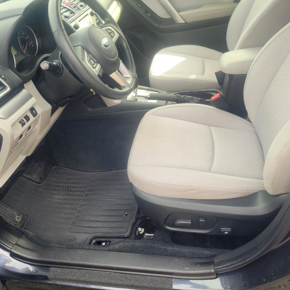 Used 2017 Subaru Forester 2.5i Premium AWD/4WD image 11