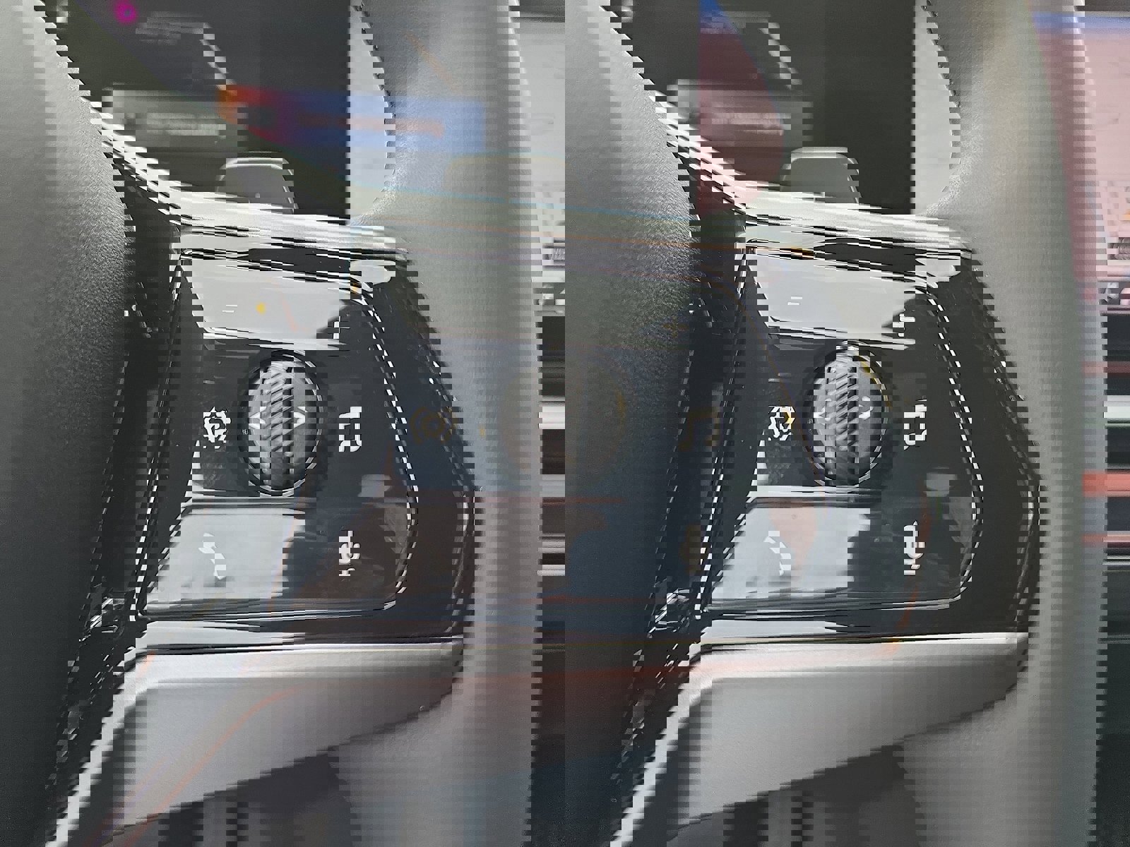 Used 2024 BMW 540i xDrive image 24