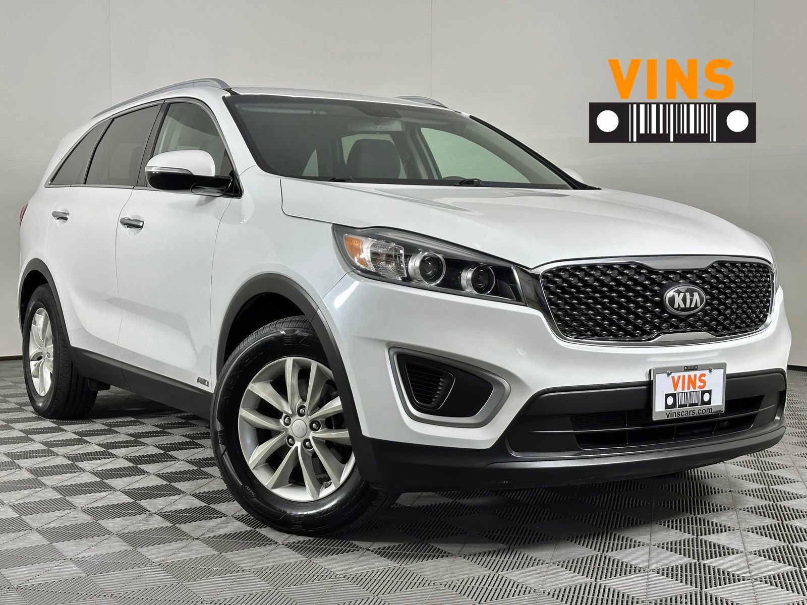 Used 2016 Kia Sorento AWD image 1