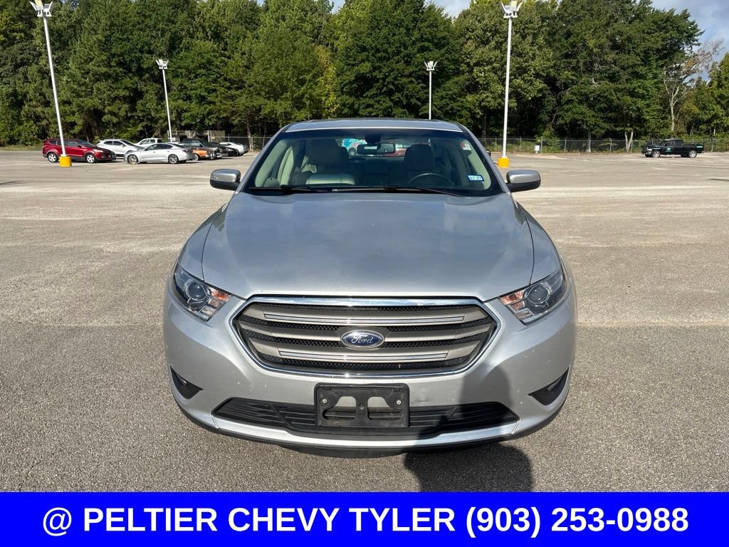 Used 2016 Ford Taurus SEL w/ Equipment Group 201A FWD image 2
