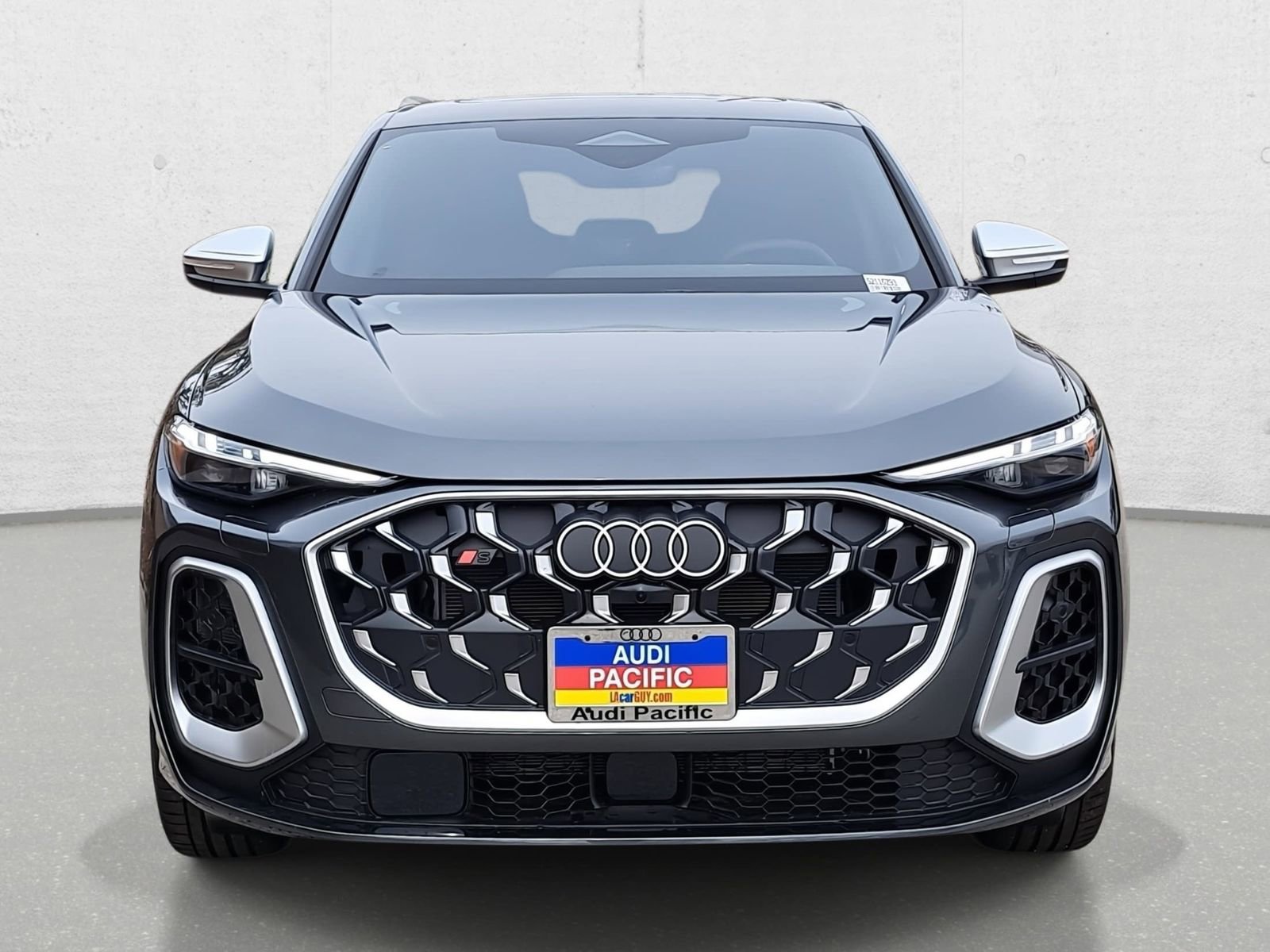 New 2025 Audi SQ5 Premium Plus image 2