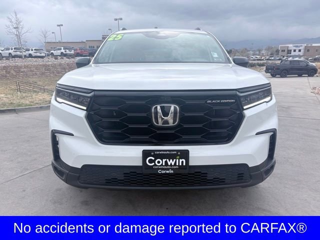 Used 2025 Honda Pilot Black Edition image 2