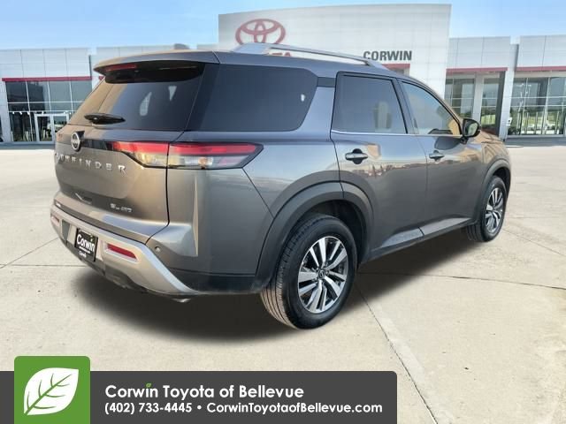 Used 2025 Nissan Pathfinder SL image 5