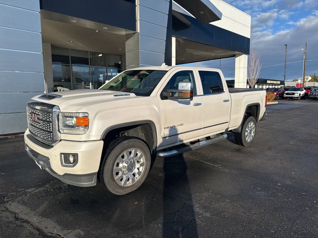 Used 2018 GMC Sierra 2500 Denali w/ Duramax Plus Package