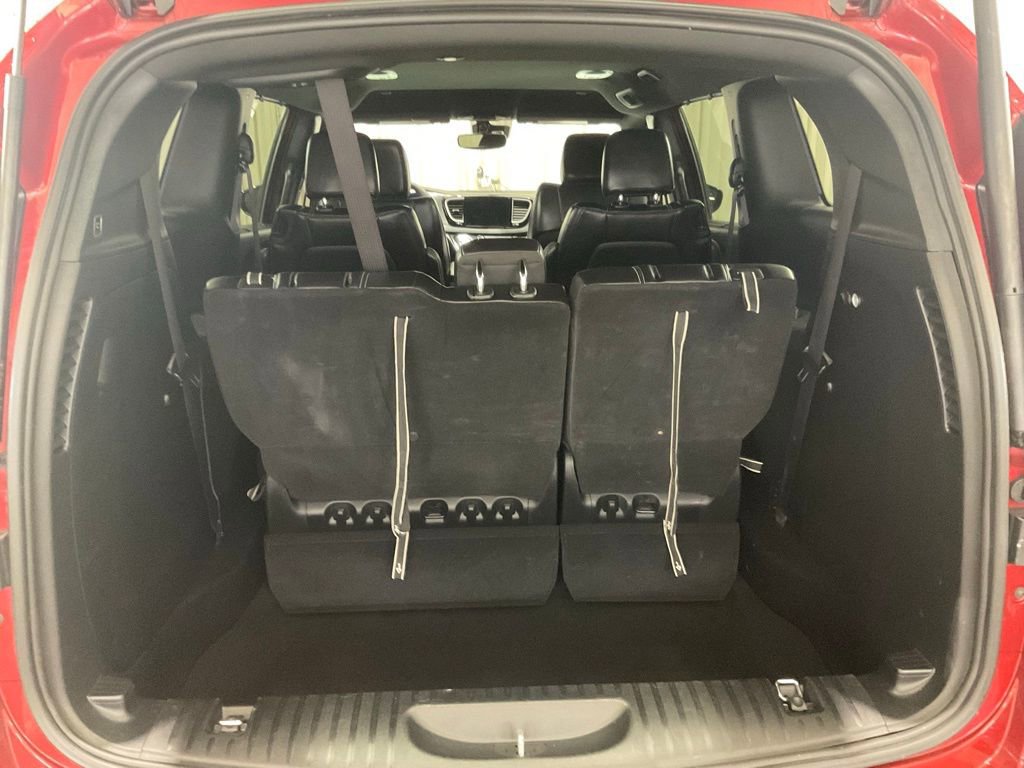 Used 2025 Chrysler Pacifica Select FWD image 28
