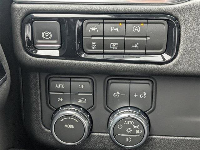 New 2026 GMC Yukon Denali image 30