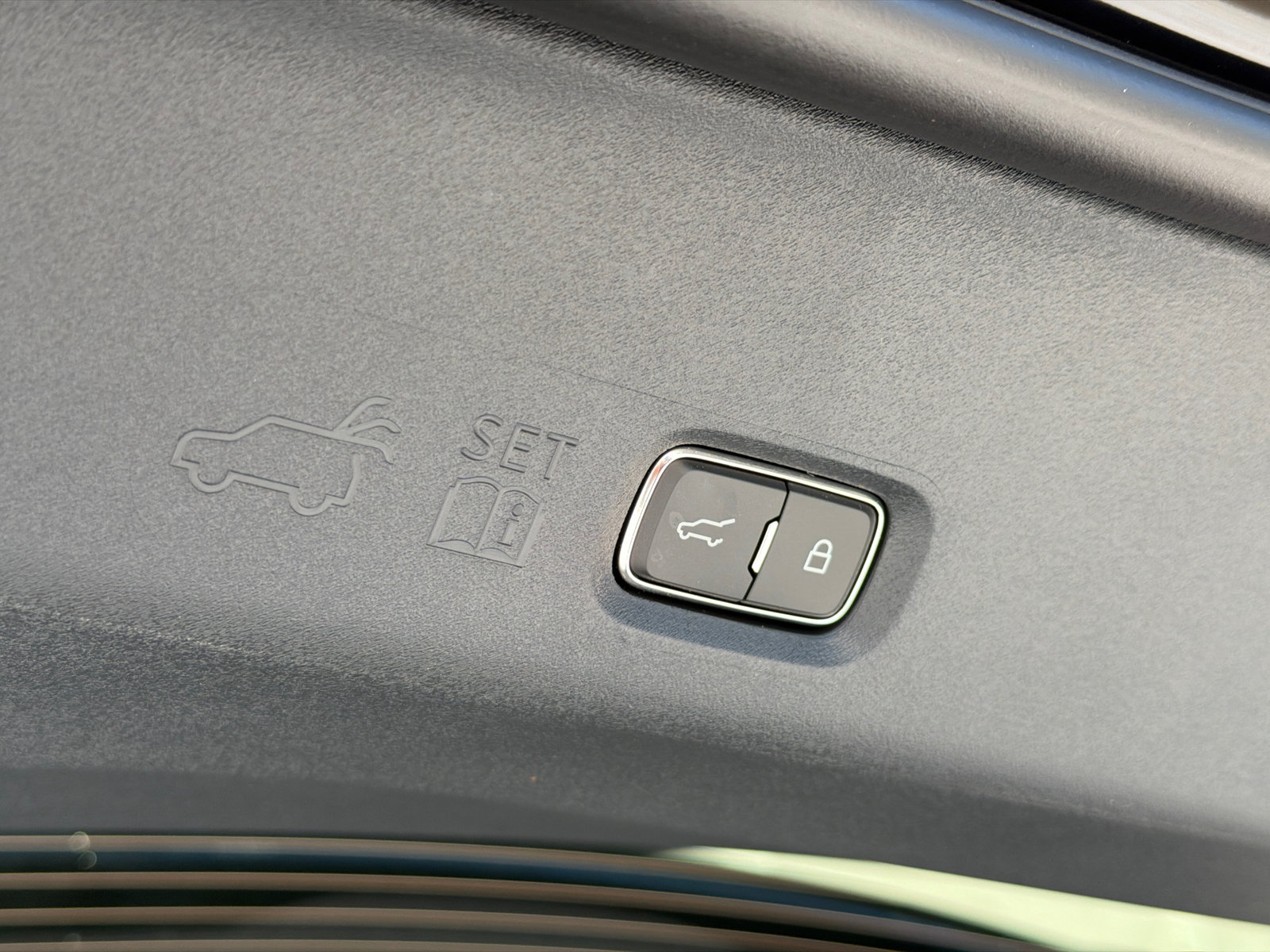 New 2027 Lincoln Navigator L Premier AWD/4WD image 9