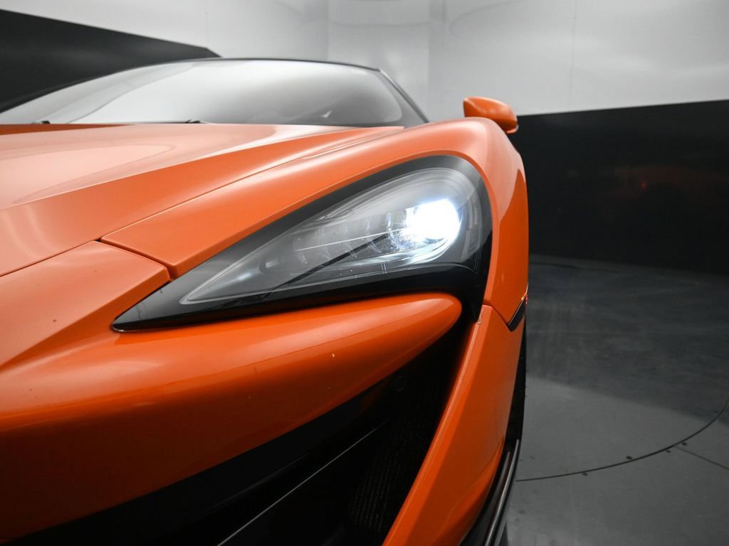 Used 2019 McLaren 600LT image 10