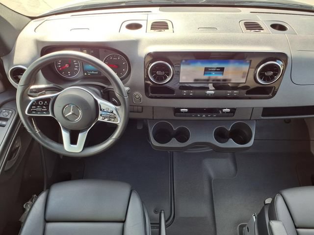 Used 2024 Mercedes-Benz Sprinter 3500 image 4