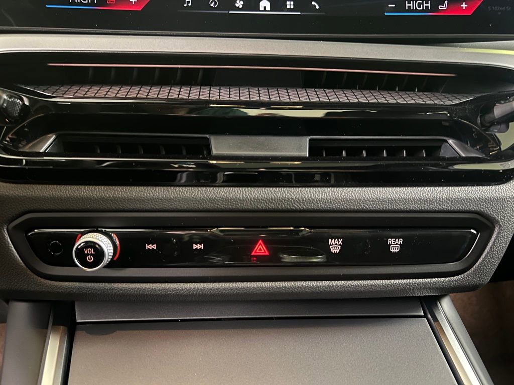 New 2026 BMW 230i xDrive Coupe w/ Convenience Package image 27