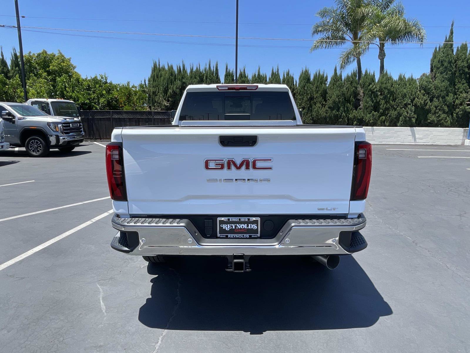New 2026 GMC Sierra 2500 SLT w/ SLT Premium Package AWD/4WD image 6
