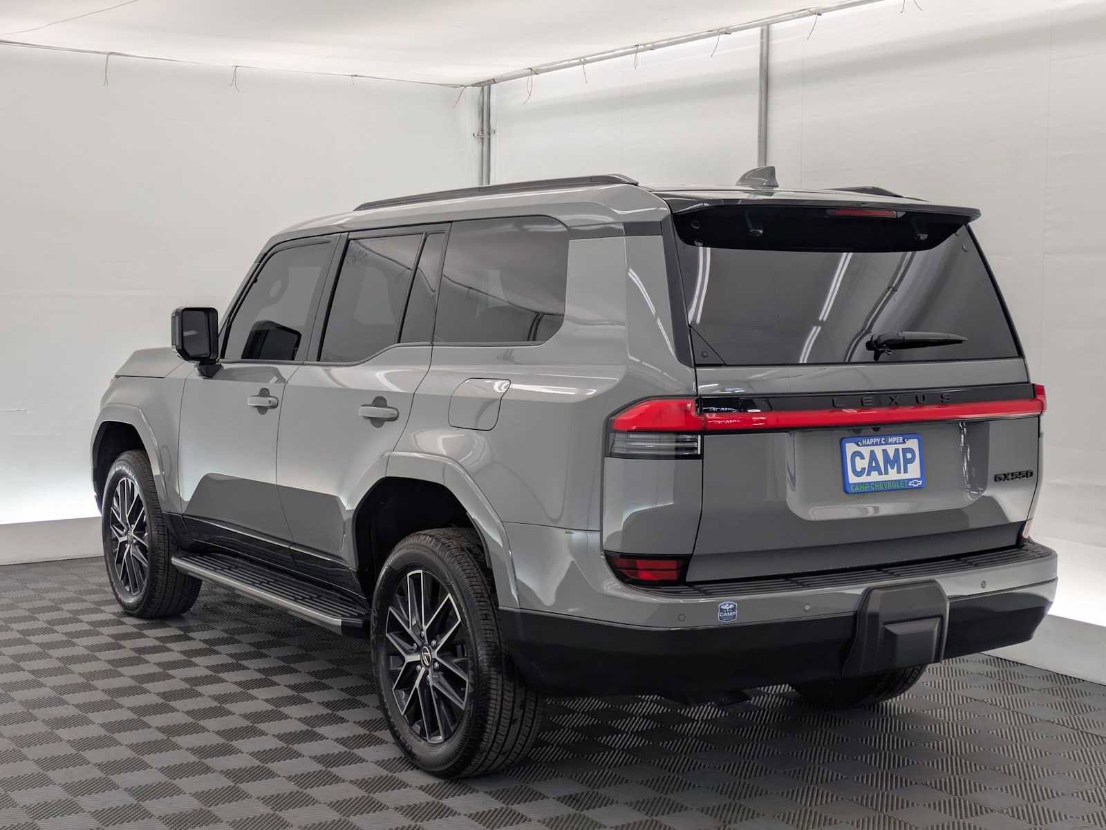 Used 2024 Lexus GX 550 w/ Cold Area Package AWD/4WD image 4