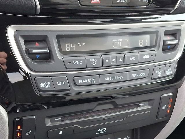 Used 2020 Honda Pilot Touring image 17