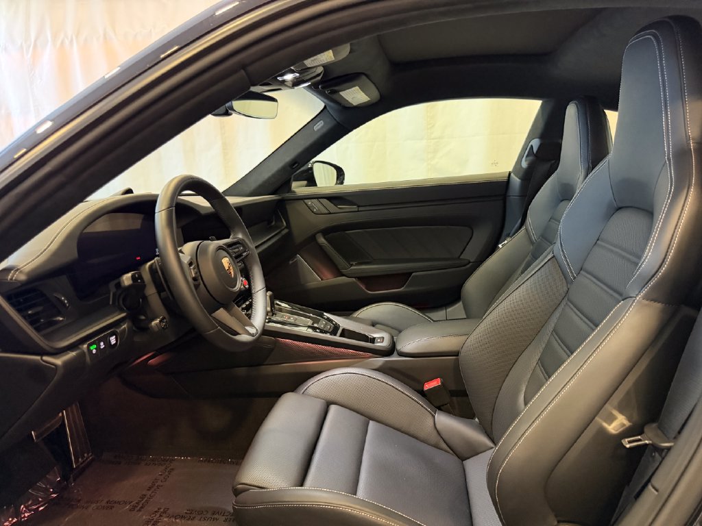 Certified 2025 Porsche 911 Carrera 4 GTS AWD/4WD image 5