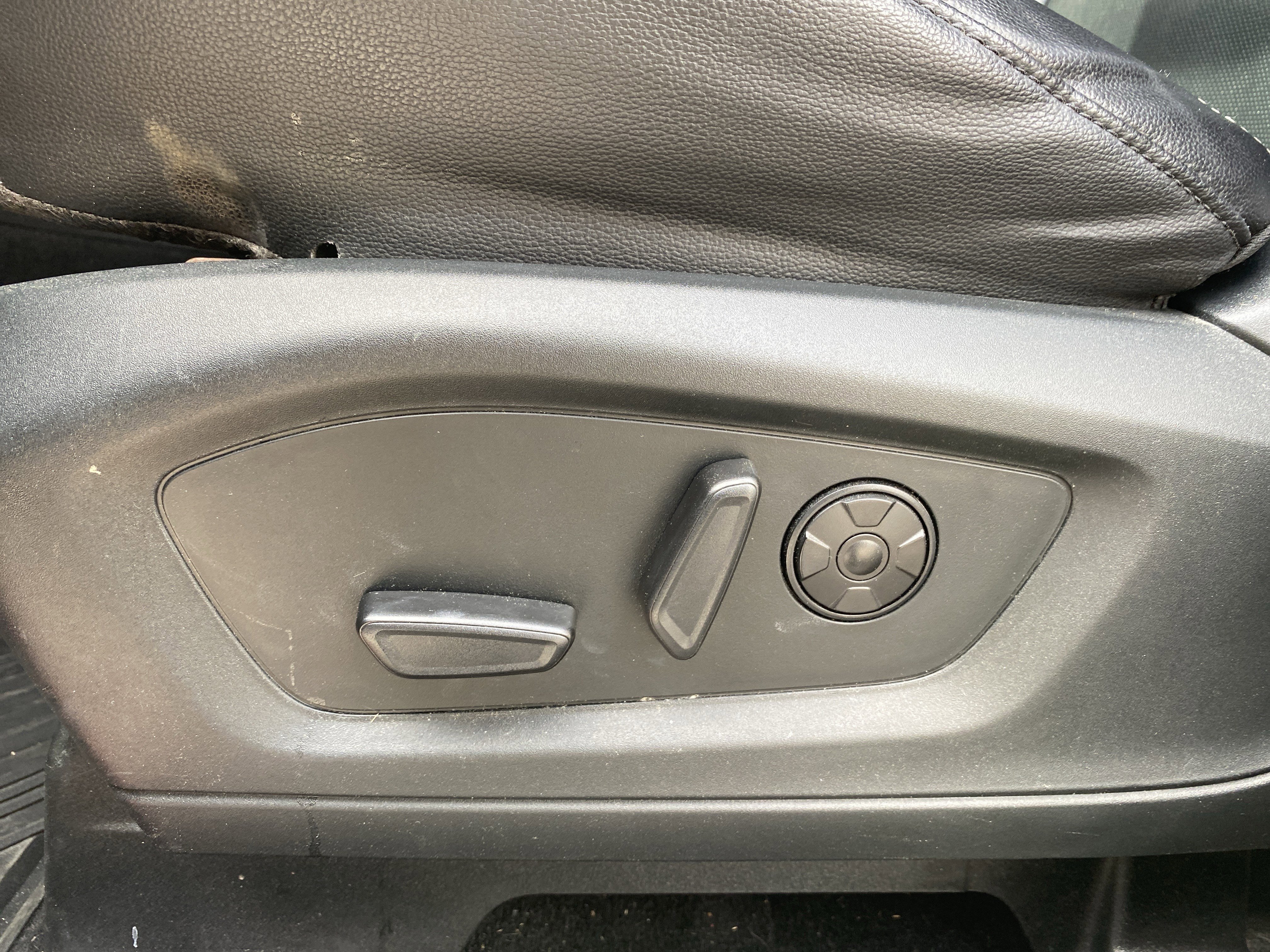 Used 2021 Ford Explorer ST w/ Equipment Group 401A image 19