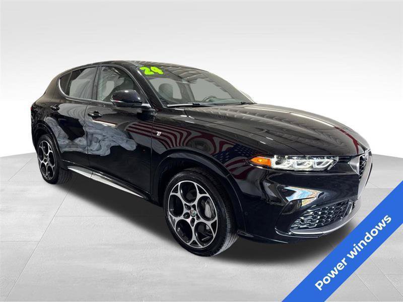 Used 2024 Alfa Romeo Tonale Ti AWD/4WD image 3