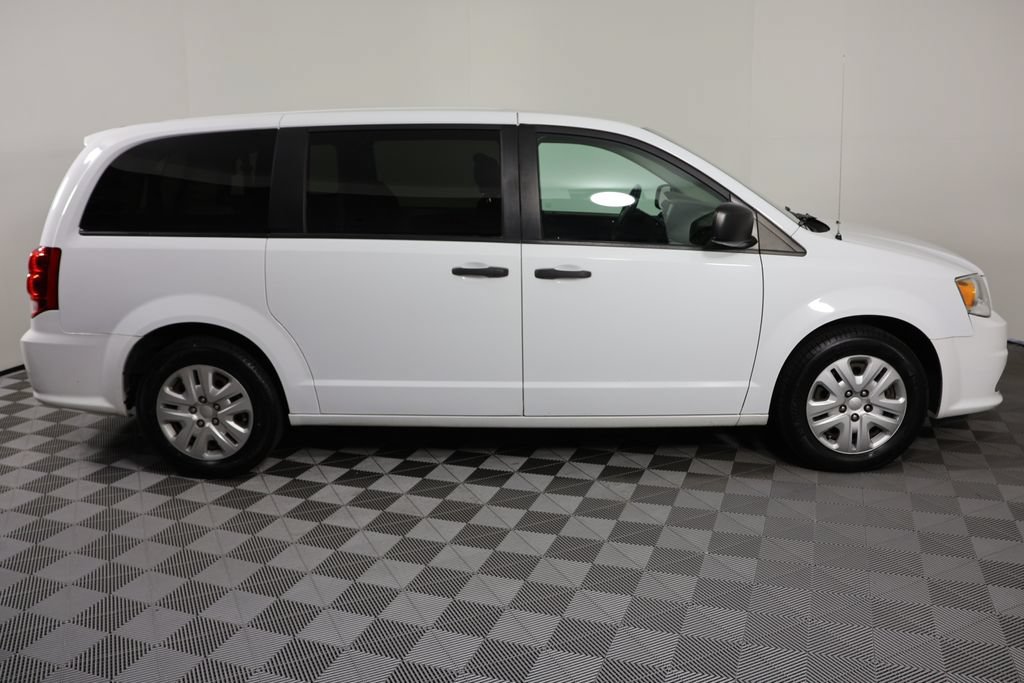 Used 2019 Dodge Grand Caravan SE FWD image 8